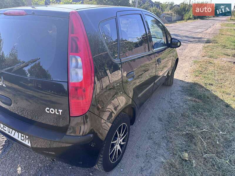 Хэтчбек Mitsubishi Colt 2007 в Хотине