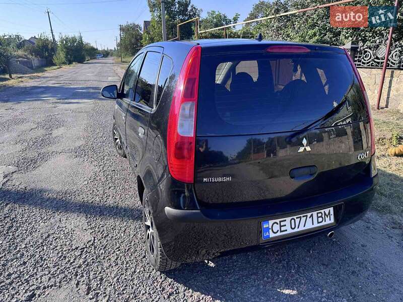 Хэтчбек Mitsubishi Colt 2007 в Хотине