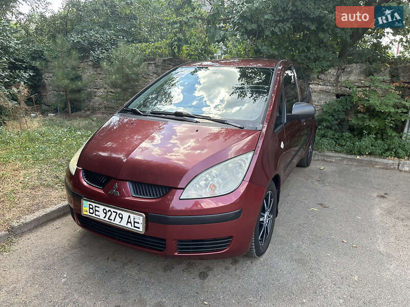Хетчбек Mitsubishi Colt 2006 в Миколаєві
