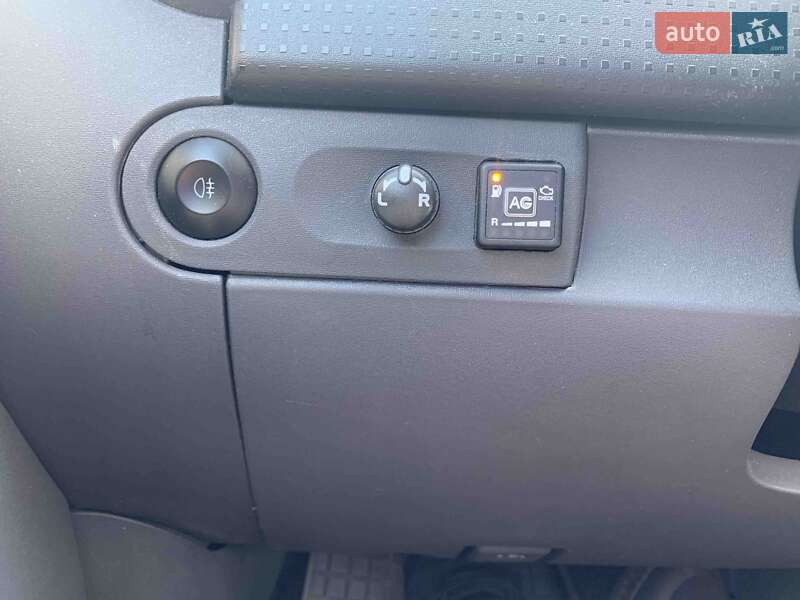 Хетчбек Mitsubishi Colt 2008 в Білогородці фото 10 Хетчбек Mitsubishi Colt 2008 в Білогородці