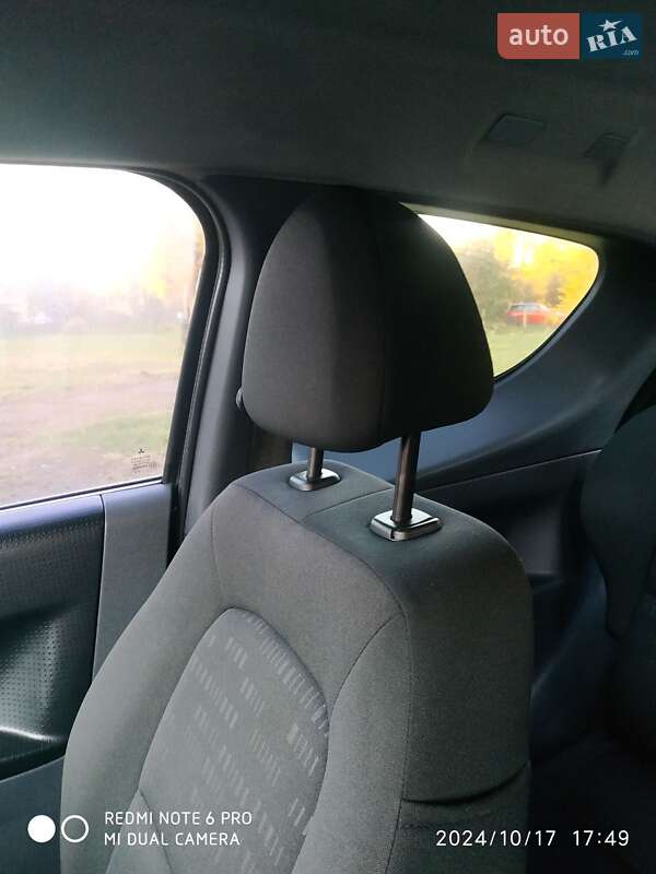 Хетчбек Mitsubishi Colt 2007 в Рівному фото 25 Хетчбек Mitsubishi Colt 2007 в Рівному