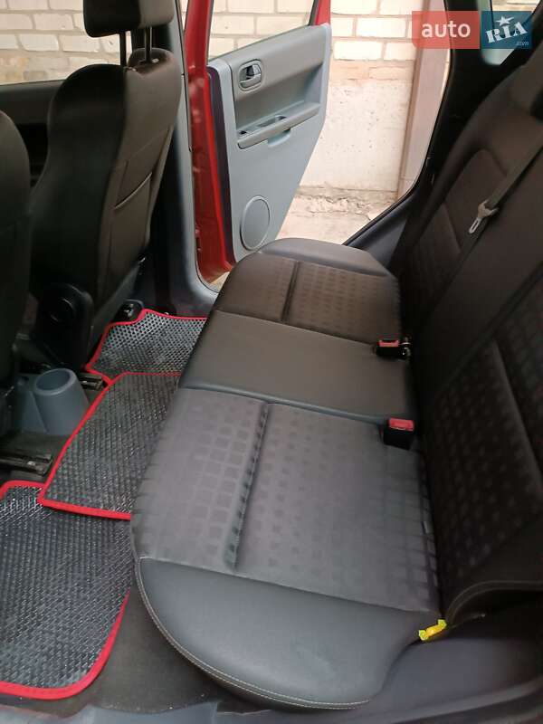 Хэтчбек Mitsubishi Colt 2009 в Дружковке