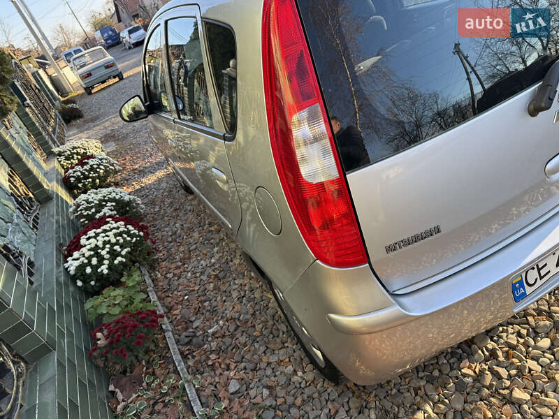 Хэтчбек Mitsubishi Colt 2008 в Черновцах