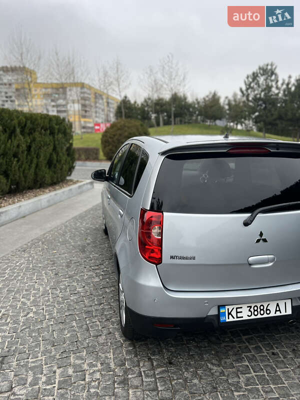 Хэтчбек Mitsubishi Colt 2011 в Днепре