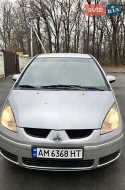 Хетчбек Mitsubishi Colt 2006 в Звягелі