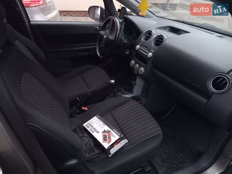 Хетчбек Mitsubishi Colt 2008 в Гусятині