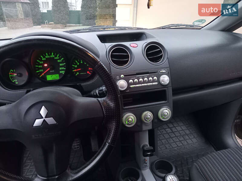 Хетчбек Mitsubishi Colt 2008 в Гусятині