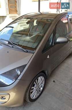 Хетчбек Mitsubishi Colt 2007 в Чернівцях