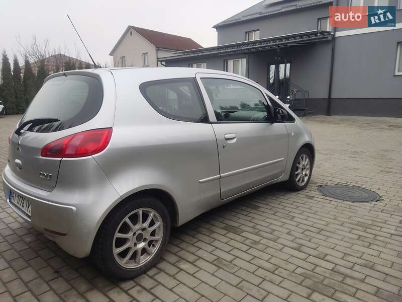 Хэтчбек Mitsubishi Colt 2007 в Киеве