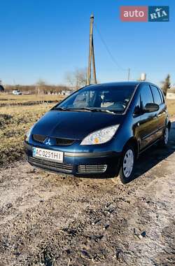 Хэтчбек Mitsubishi Colt 2004 в 