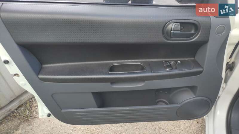 Хэтчбек Mitsubishi Colt 2010 в Запорожье
