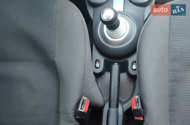 Хэтчбек Mitsubishi Colt 2005 в 