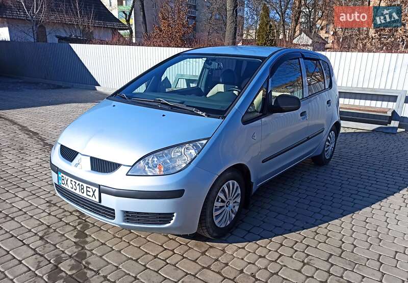 Хетчбек Mitsubishi Colt 2005 в 