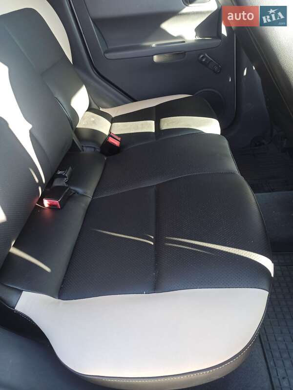 Хэтчбек Mitsubishi Colt 2005 в Староконстантинове