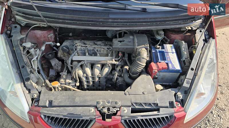 Хетчбек Mitsubishi Colt 2007 в Ужгороді