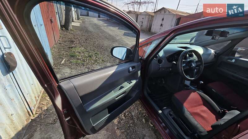 Хетчбек Mitsubishi Colt 2007 в Ужгороді