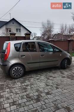Хэтчбек Mitsubishi Colt 2007 в 