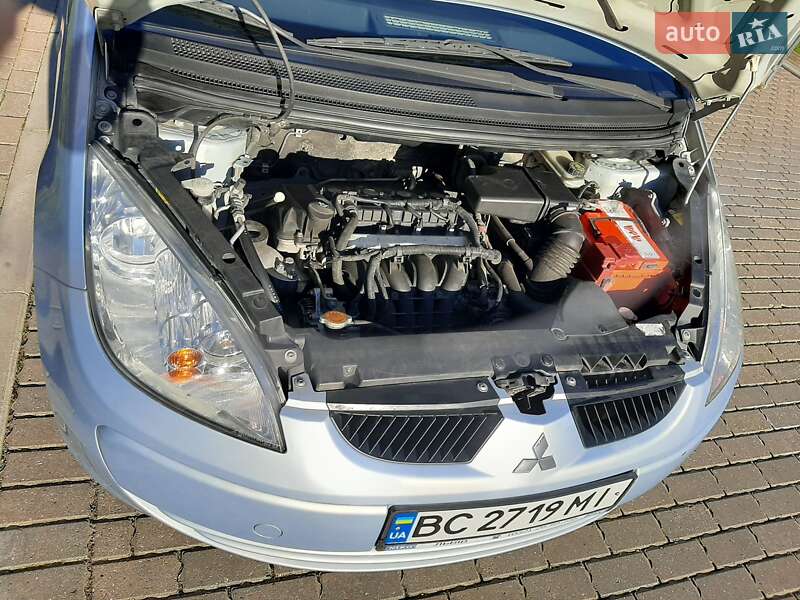 Хэтчбек Mitsubishi Colt 2007 в Львове