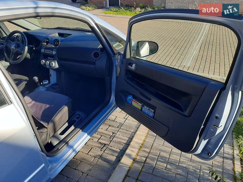 Хэтчбек Mitsubishi Colt 2007 в Львове