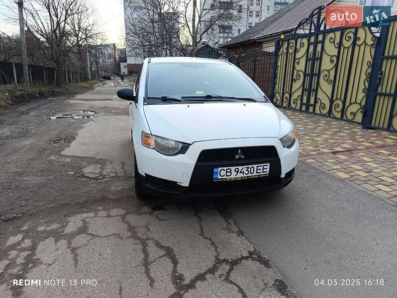 Хэтчбек Mitsubishi Colt 2009 в 
