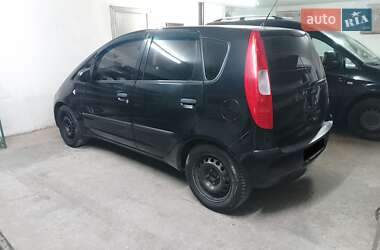 Хэтчбек Mitsubishi Colt 2007 в 
