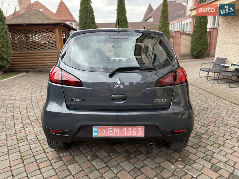 Хэтчбек Mitsubishi Colt 2009 в Черновцах