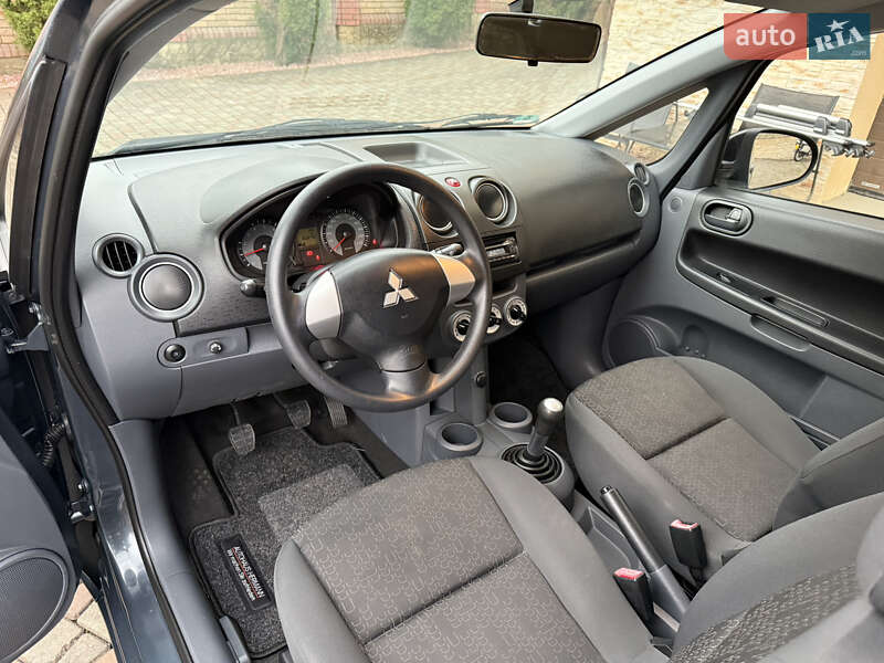 Хэтчбек Mitsubishi Colt 2009 в Черновцах