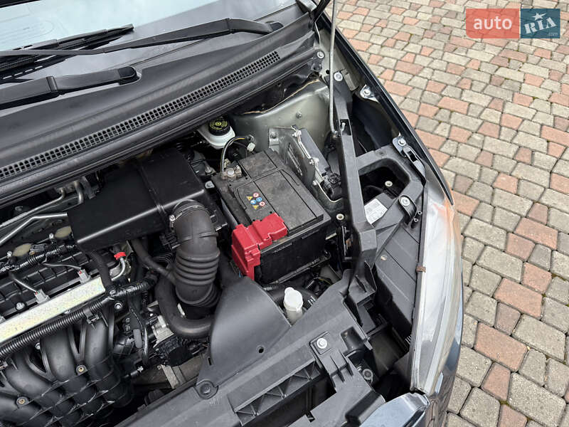 Хэтчбек Mitsubishi Colt 2009 в Черновцах