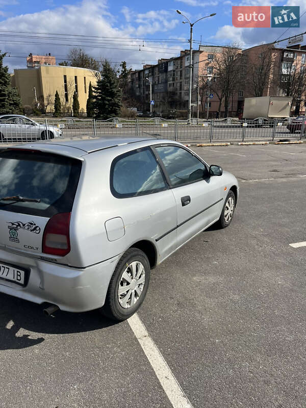Хэтчбек Mitsubishi Colt 1996 в Харькове