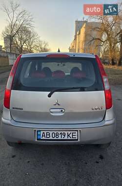 Хэтчбек Mitsubishi Colt 2005 в 