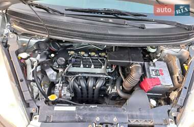 Хэтчбек Mitsubishi Colt 2005 в 