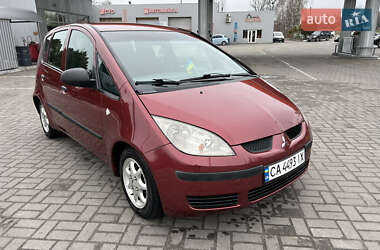 Хэтчбек Mitsubishi Colt 2005 в 