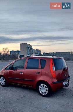 Хэтчбек Mitsubishi Colt 2005 в 