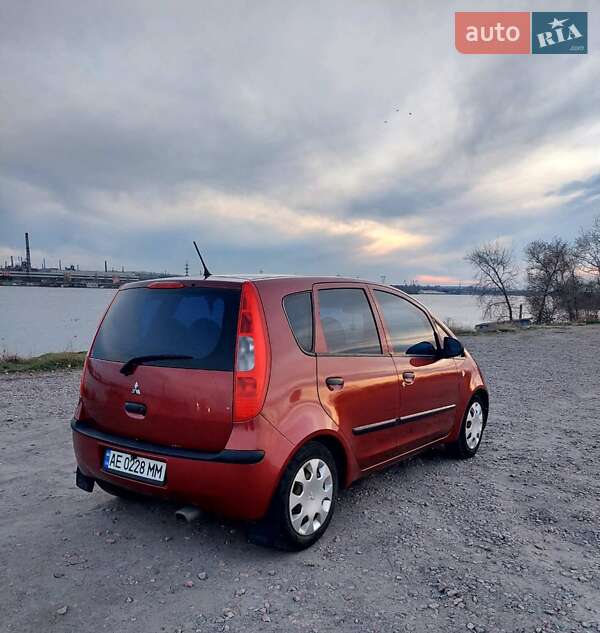 Хетчбек Mitsubishi Colt 2005 в Дніпрі