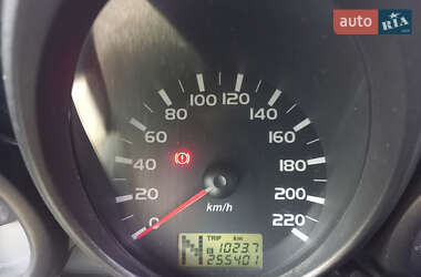 Хэтчбек Mitsubishi Colt 2005 в 