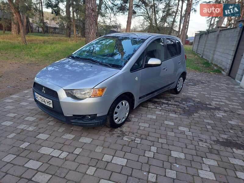 Хэтчбек Mitsubishi Colt 2011 в Чернигове