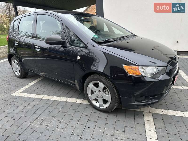 Хэтчбек Mitsubishi Colt 2012 в Черновцах