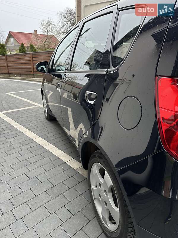 Хэтчбек Mitsubishi Colt 2012 в Черновцах