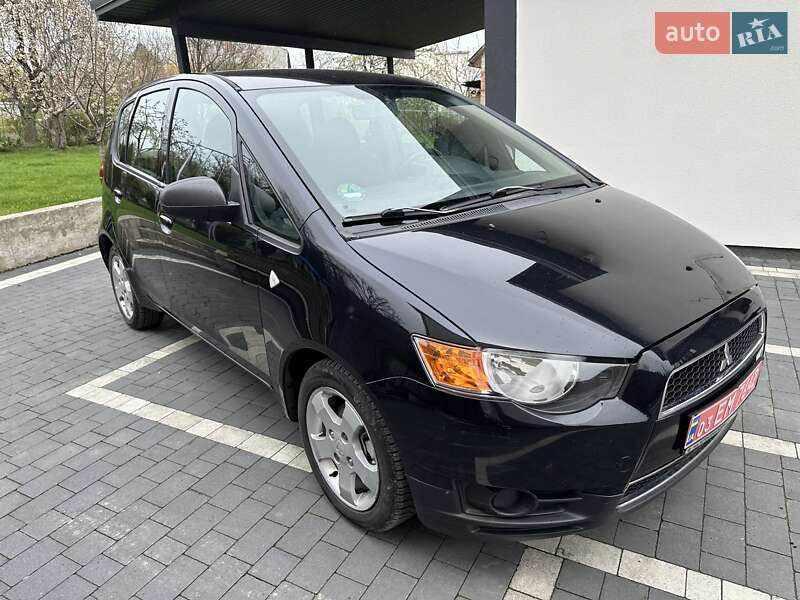 Хэтчбек Mitsubishi Colt 2012 в Черновцах