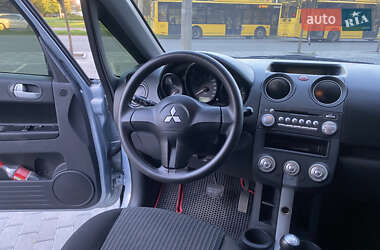 Хэтчбек Mitsubishi Colt 2008 в 
