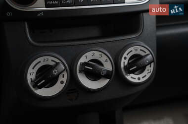 Хэтчбек Mitsubishi Colt 2009 в 