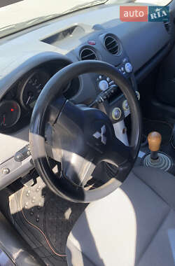 Хэтчбек Mitsubishi Colt 2007 в 