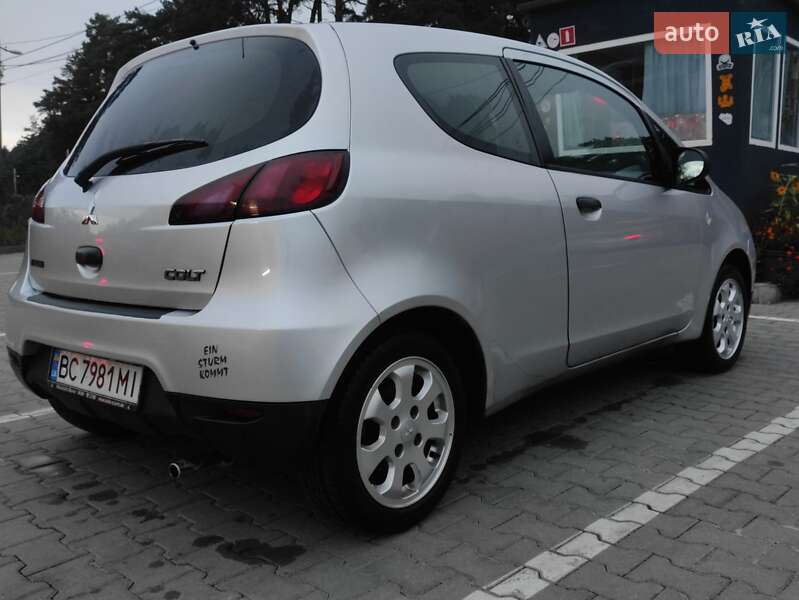 Хэтчбек Mitsubishi Colt 2009 в Львове