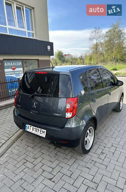 Хэтчбек Mitsubishi Colt 2010 в 