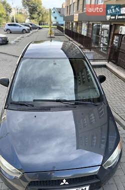 Хэтчбек Mitsubishi Colt 2010 в 
