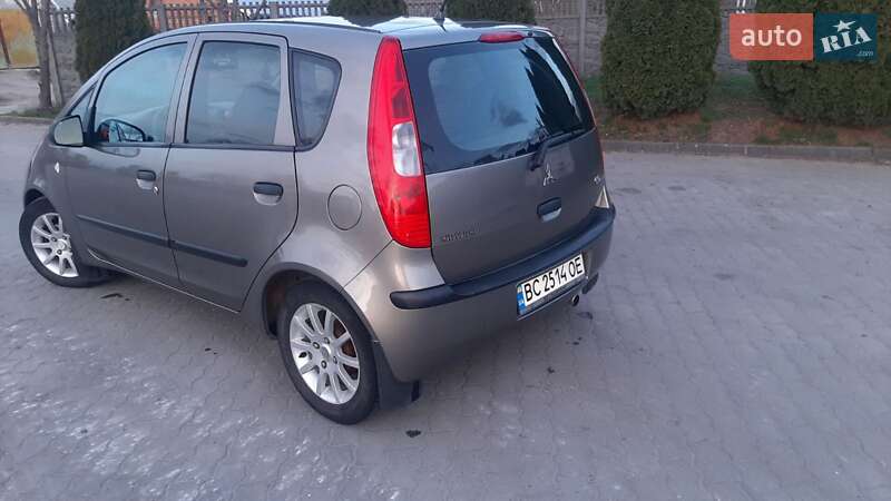 Хэтчбек Mitsubishi Colt 2008 в Городке фото 5 Хэтчбек Mitsubishi Colt 2008 в Городке