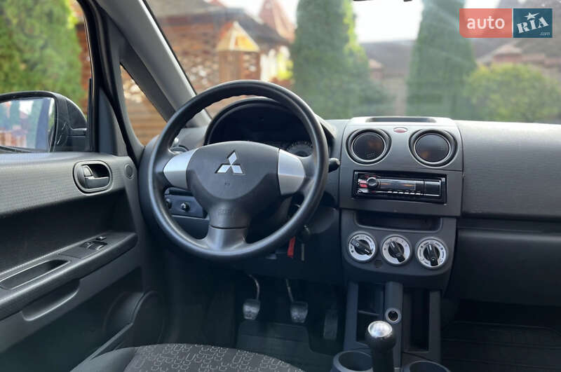 Хетчбек Mitsubishi Colt 2011 в Чернівцях