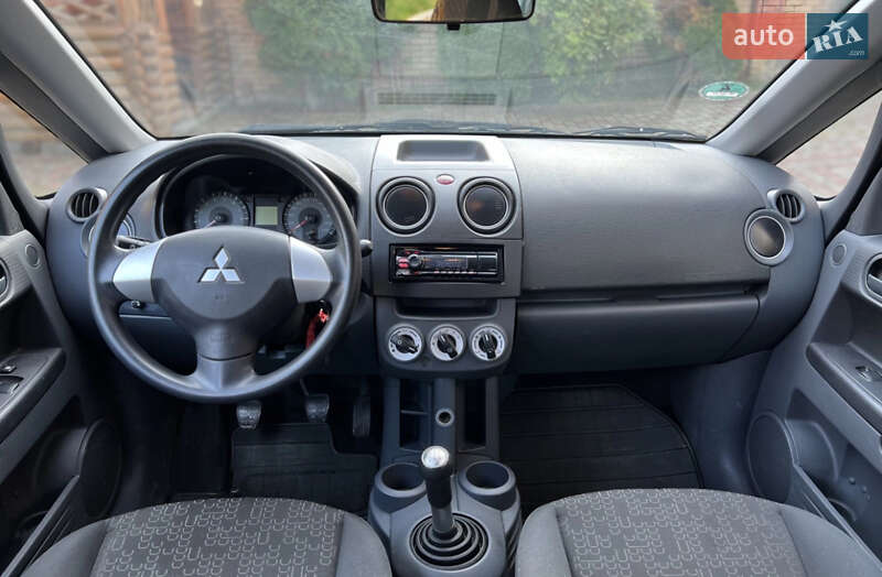 Хетчбек Mitsubishi Colt 2011 в Чернівцях