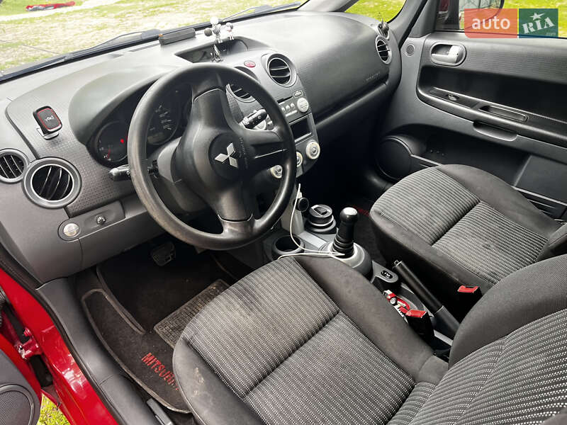 Хэтчбек Mitsubishi Colt 2008 в Киеве