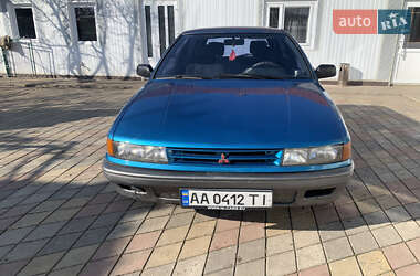 Хэтчбек Mitsubishi Colt 1990 в 
